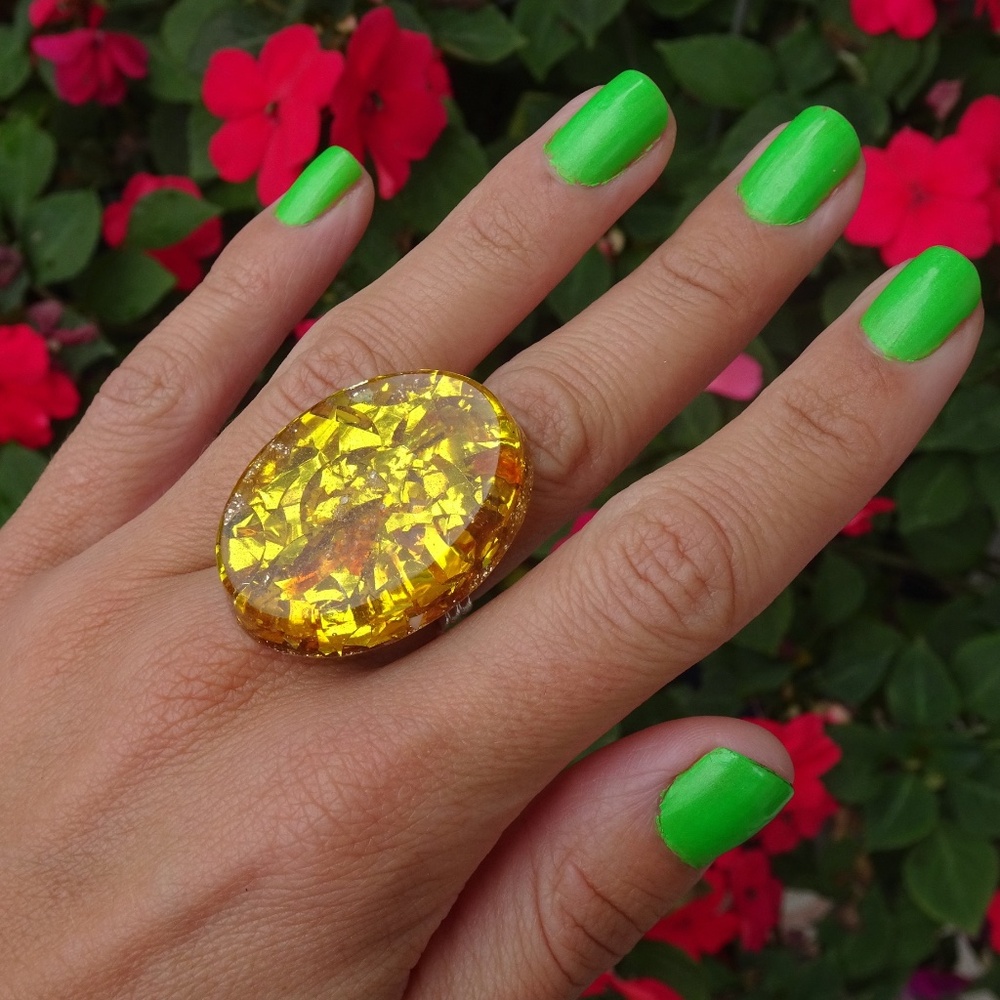 Gold Chunky Metallic Glitter Oval Resin Festival Maximalist Costume Party Ring
